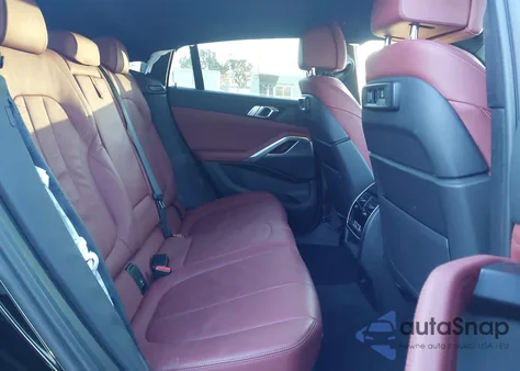 2022 BMW X6 xDrive40I z USA, uszkodzony, nr VIN 5UXCY6C02N9K41922